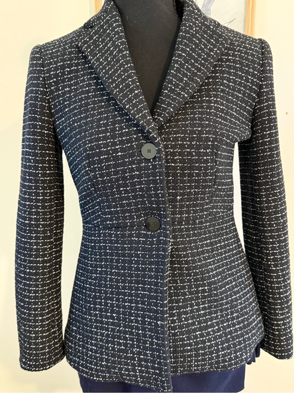 EUC Theory Black White Tweed Fitted Blazer Jacket Sz 00
